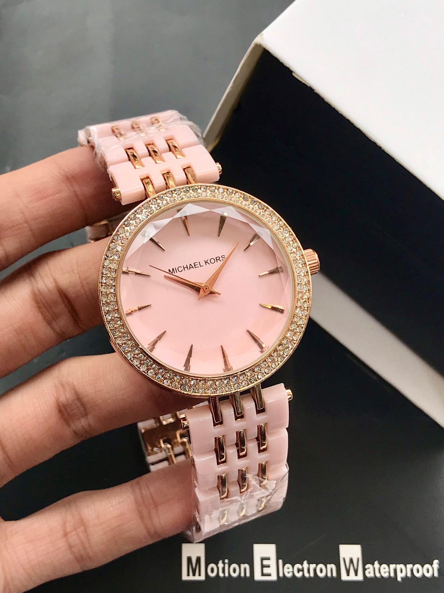 LADIES WATCH 🔥